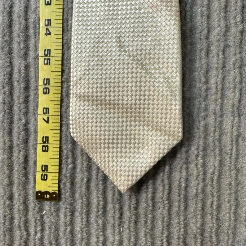 Donald J Trump Signature Collection Gold Silk Basketweave Men's Necktie 59x3.75